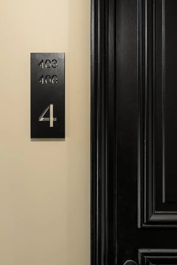 Black Door Paris Aparthotel