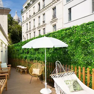 Le Village Montmartre By Hiphophostels Vandrarhem