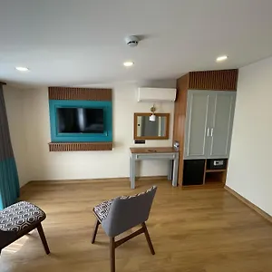 **** Otel Lynda Türkiye