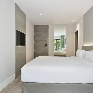 Niu 3*, Barcelona España